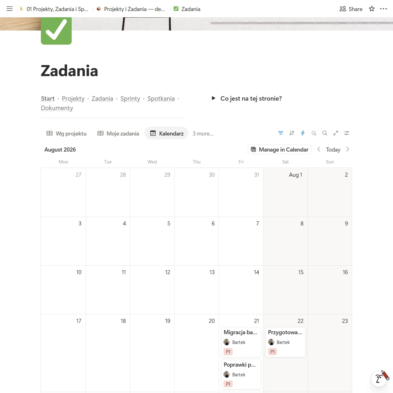 Zadania w widoku kalendarza: miesiąc z zadaniami rozłożonymi po dniach